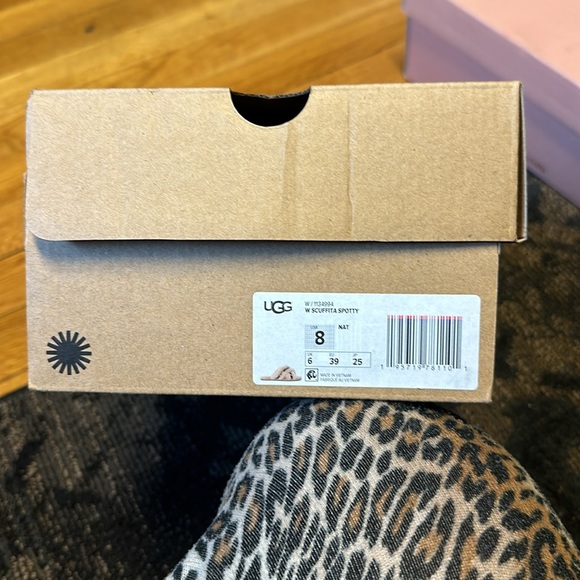 Brand New Ugg Slippers Tan with Leopard Accents - Picture 4 of 4